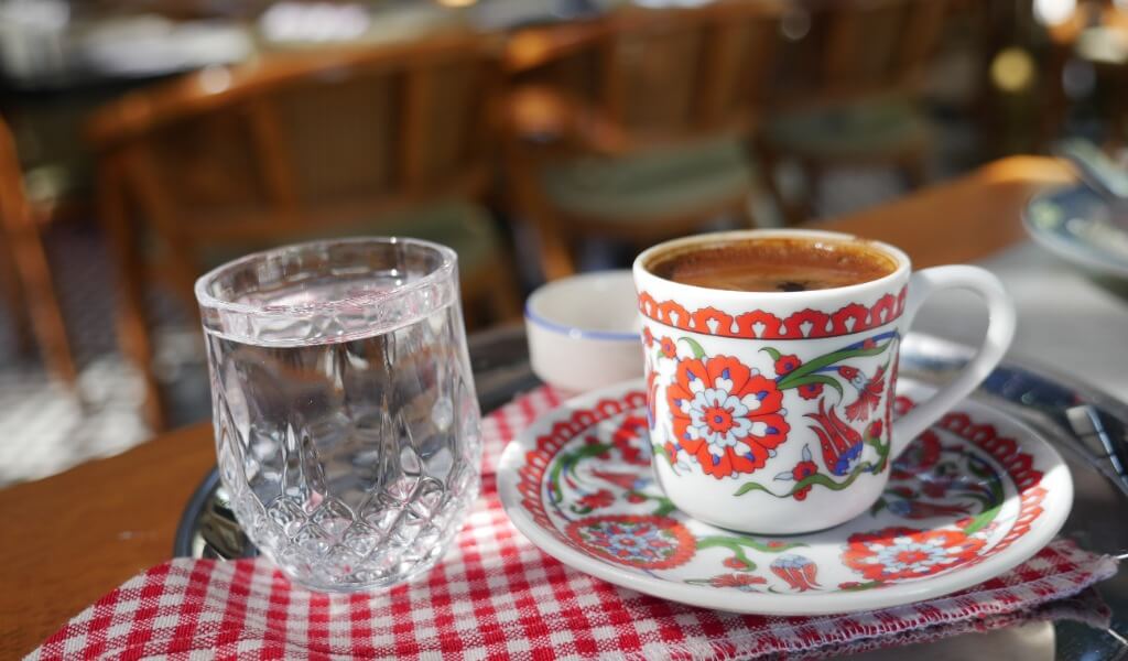 how-to-achieve-the-perfect-froth-in-turkish-coffee